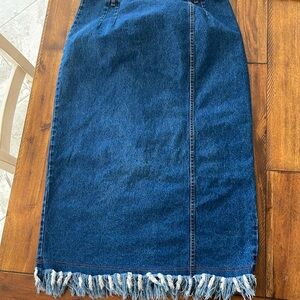 Denim Blue Frayed Hem Skirt